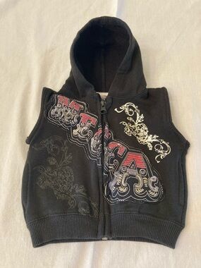 Mecca Black Sleeveless Hooded Zip-Up Vest with Red & Silver Graphic 0-3 months